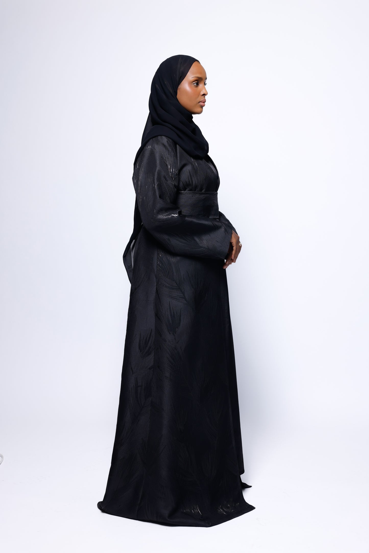 Merlot Abaya With Belt